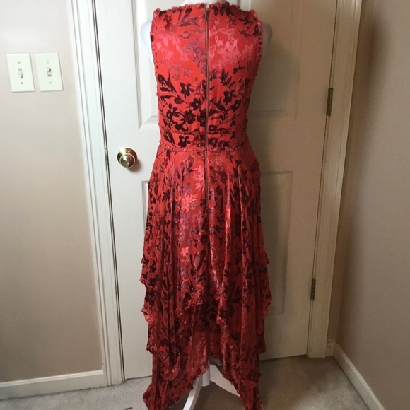 Alice + Olivia Sleeveless Silk Blend Floral Ruffled Dress - 4 - Picture 4 of 11